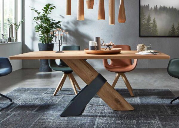 Y200 Dining Table Y200 Dining Table
