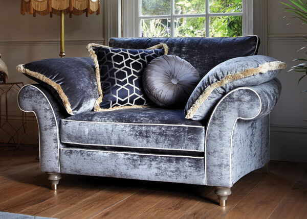 Duresta Harvard Snuggler Duresta Harvard Snuggler